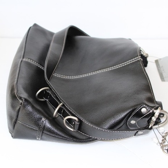 Nine and Company Black Shoulder Handbag and Keyring NEW - Picture 2 of 6